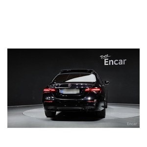 Mercedes-Benz Classe E E350 4MATIC AMG Line 2023, 69 195 km, boîte automatique, sièges en cuir, conduite à gauche, caméra de recul - Product Image 4