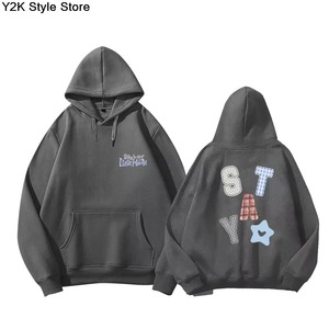 เสื้อฮู้ดดี้พิมพ์ลายอนิเมะสีเทาเข้มแบบยูนิเซ็กซ์ ผ้าฝ้ายฟลีซ 100% ทรงปกติ สไตล์สตรีทแวร์ ขายส่ง - Product Image 2