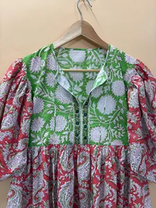 เดรสสั้นผ้าฝ้ายพิมพ์ลายดอกไม้สีชมพูเขียวสไตล์โบฮีเมียน แขนพองทรงหลวมใส่สบายสำหรับฤดูร้อน - Product Image 4