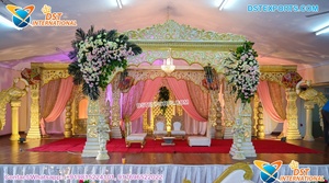 Mandap Cuadrado Tallado en Oro Tradicional Indio, Magnífico Mandap de Fibra Tallado en Oro para Bodas, Elegante Mandap para Bodas del Sur de la India - Product Image 3