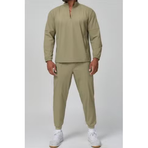 Conjunto Deportivo de Spandex Verde Oliva de Ajuste Cómodo y Relajado al por Mayor: Chaqueta Deportiva con Media Cremallera y Bolsillos y Pantalón Largo de Manga Larga - Product Image 4