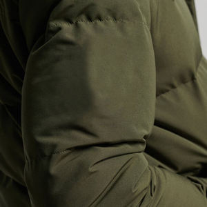 เสื้อแจ็คเก็ตพัฟเฟอร์สั่งทำขายส่ง เสื้อแจ็คเก็ตพัฟเฟอร์ฤดูหนาวสั่งทำ เสื้อแจ็คเก็ตพัฟเฟอร์สำหรับร้านค้าปลีกกีฬา MOQ ต่ำ - Product Image 4