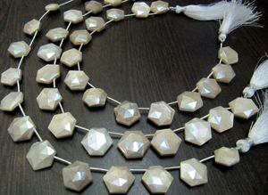 Piedra Lunar Blanca Natural AB con Recubrimiento Místico, Forma Hexagonal, Cuentas Briolette de 14mm, Hilo de 10 Pulgadas - Product Image 3