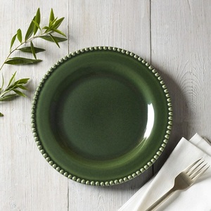 Assiette à dîner en céramique artisanale avec texture à anneaux concentriques et design rond minimaliste pour une décoration moderne de la salle à manger et de la maison - Product Image 5