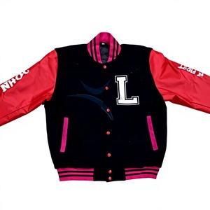 Chaqueta Varsity Negra y Roja de Buena Calidad de Marca Privada ORCAFITS con Ribete Rosa, Letra L Bordada, Cierre Frontal, Corte Regular - Product Image 1