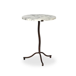 Table d'appoint sculpturale audacieuse avec plateau rond large, base conique solide et design contemporain pour bars - Product Image 6