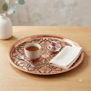 Bandeja Redonda de Cobre Grabada Vintage con Patrón Floral Arabesco, Estilo Otomano Turco, Plato Decorativo de Metal para Servir - Product Image 3