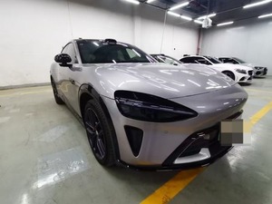 X/mi YU7 Max SUV Eléctrico 800V Alto Rendimiento AWD Volante a la Izquierda 760km de Autonomía CLTC Vehículo Eléctrico Inteligente - Product Image 4