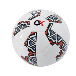 Ballon de football officiel taille 5 personnalisé à prix avantageux pour les matchs - Product Image 2