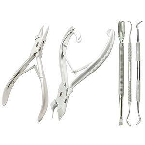 Kit de soin des ongles 5 pièces en acier inoxydable avec coupe-ongles, coupe-ongles pour enfants, repousse-cuticules pour ongles incarnés/épais - Product Image 1