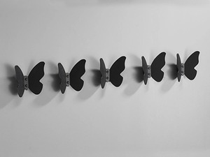 Crochet mural simple en métal en forme de papillon, accent décoratif mural parfait pour accrocher des foulards, des casquettes, des tabliers et des accessoires légers - Product Image 6
