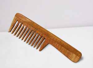 Peigne en bois de Neem |   Peigne de poche rond antistatique à dents larges, brosse à cheveux en bois - Outil de coiffure - Product Image 2