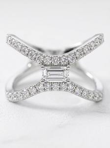 Anillo de Compromiso Romántico para Mujer, Oro Sólido de 14K, Diamante Cultivado en Laboratorio, Corte Esmeralda y Pera, Certificado IGI - Product Image 4