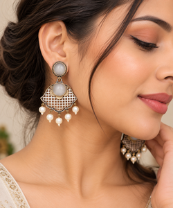 Fournisseur de Confiance Boucles d'Oreilles Pendantes Bohèmes Plaqué Or Antique Bicolore Serties de Cristaux pour Femme – Vente Directe Usine - Product Image 2