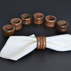 แหวนรองผ้าเช็ดปากไม้สลักลายตามสั่ง สำหรับของขวัญส่งเสริมการขายขององค์กร ของชำร่วยงานแต่งงาน และของแจกในงานอีเว้นท์ - Product Image 1