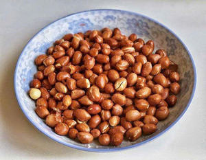 ถั่วลิสงคั่วเกลือคุณภาพสูงในเปลือก รับผลิตแบบ OEM ODM สำหรับตลาดขายส่งทั่วโลก - Product Image 1