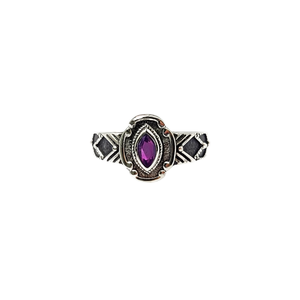 Bague en améthyste et moissanite de 3,3 grammes, produit élégant et stylé - Product Image 2