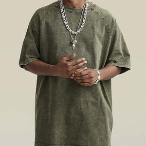 T-shirt Homme Oversize Vert Uni à Manches Raglan Col Rond Style Urbain en Coton Jersey Lavé Coupe Droite Longueur Standard Design Uni - Product Image 4