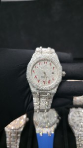 Luxury Women's Stainless Steel Automatic Mechanical Watch With Diamond Bezel And <b>Red</b> Dial Numbers 40mm Round Case - Product Image 1