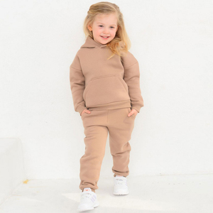 Conjunto deportivo infantil de moda para niños y niñas, de alta calidad, ligero, tela suave, cómodo, informal, para la calle. - Product Image 2
