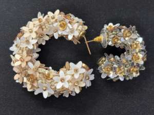 Pendientes Colgantes Florales con Lentejuelas y Cuentas, Dorado Marfil, Estilo Vintage, para Fiesta, Boda, Regalo, Joyería de Moda para Colección de Boutique - Product Image 3