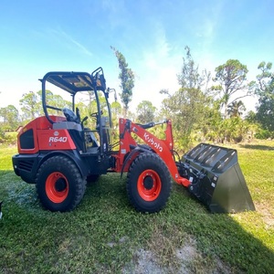Chargeuse sur pneus Kubota robuste, conception compacte et durable, équipement de manutention pour la construction industrielle, l'agriculture et l'entreposage - Product Image 3