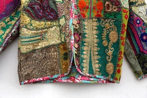 Veste Banjara Kutch multicolore pour femmes, brodée à la main, sari patchwork, vêtements en coton tissé respirant. - Product Image 3