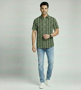 Camisa Formal de Hombre, Personalizada, con Estampado Batik a Mano, 100% Algodón, Transpirable, Ecológica, de Verano, con Botones, Manga Corta, a Rayas - Product Image 6