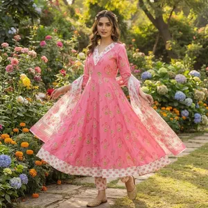 Ensemble Kurta Anarkali pour femmes, imprimé floral rose, col en V, robe évasée avec dupatta, tenue traditionnelle ethnique festive - Product Image 1