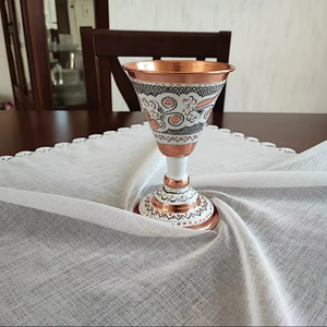 Copa de vino de cobre de diseño tradicional, ideal para bodas y celebraciones, regalo de cristal para ocasiones especiales. - Product Image 1