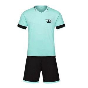 Tenue de football professionnelle pour équipe, vêtements de sport respirants et légers pour l'entraînement et les matchs, vêtements de performance athlétique, uniforme de football - Product Image 1