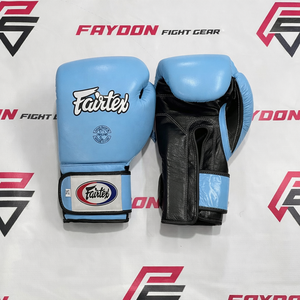 Guantes de Boxeo Fairtex Personalizados de Cuero Vacuno Genuino Marrón y Negro con Cierre de Correa para Sparring, Artes Marciales, MMA y Kickboxing - Product Image 3