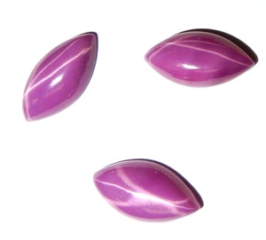 Rubis Étoilé Rose Taille Marquise 8x16 mm 5,5 Carats Créé en Laboratoire Poli Opaque Cabochon avec Effet Étoile à 6 Branches pour la Fabrication de Bijoux - Product Image 1