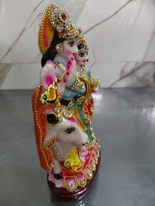 Idole décorative hindoue traditionnelle moderne en résine, Radha Krishna, objet de décoration pour la maison, cadeau - Product Image 3