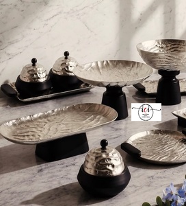 Innovation Craft International - Vajilla Elegante con Acabado Dorado para Servir Comida en Fiestas de Ramadán, Eid y Hajj, Decoración de Mesa - Product Image 1