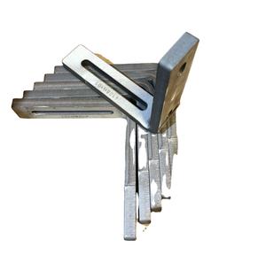 Fabrication sur mesure de tôles métalliques OEM, découpe laser, pliage, soudage, finition sur des pièces en acier inoxydable, laiton et aluminium - Product Image 2