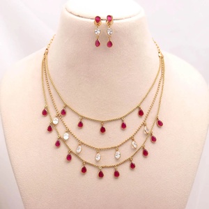 Conjunto de Collar Clásico con Rubíes CZ Polki, Chapado en Oro de 22K, Latón, Rojo y Blanco, Joyería Nupcial, Collar con Múltiples Formas para Mujer - Product Image 1