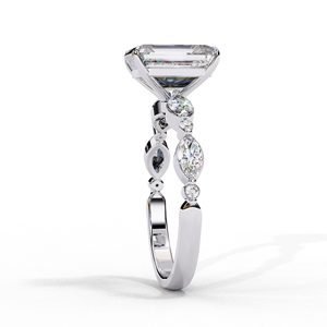 Anillo de Compromiso de Moissanita con Corte Esmeralda en Oro Blanco con Piedras Laterales Marquise, Estilo Clásico, Joyería para Mujer - Product Image 1