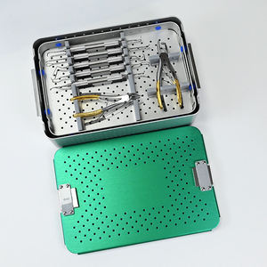 Kit de Instrumentos Dentales Veterinarios de Alta Calidad para Perros y Gatos con Caja - Product Image 3