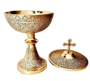 Handmade khắc Brass ciborium Công Giáo Nhà thờ cibroium ciboria bí Tích chủ nhà Cross Top nắp có sẵn ở mức giá tốt nhất