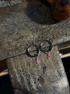 Pendientes de Aro Redondos Flotantes de Oro Sólido de 14K, Joyería de Lujo Minimalista y Brillante, Regalo para Mujeres, Bodas, Aniversarios y Fiestas - Product Image 3