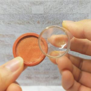 Cúpula de Cristal Transparente en Miniatura Hecha a Mano con Base de Madera para Decoración - Product Image 4