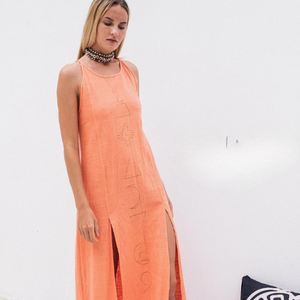 Vestido Maxi de Algodón Orgánico Coral para Mujer, Vestido Boho con Flecos de Sol y Luna, Abertura Larga, Atuendo de Verano - Product Image 1