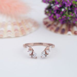 Elegantes Anillos de Diamantes con Corte Marquesa en Plata de Ley 925 Chapados en Oro Rosa para Bodas, Compromisos, Aniversarios y Fiestas - Product Image 1