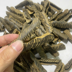 Encens en copeaux d'agarwood Oud Tigre Vietnamien, élégant, pour toutes les saisons, parfum boisé aromatique, pour méditation, rituel et décoration - Product Image 3