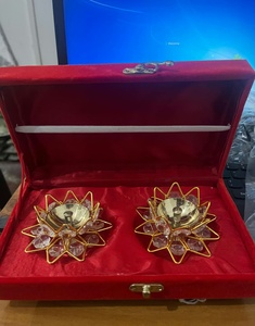 ชุดถาดพิธีกรรมสีเงินพร้อมจานตกแต่งและอุปกรณ์ในกล่องกำมะหยี่สีแดงสำหรับพิธีกรรมทางศาสนา - Product Image 5