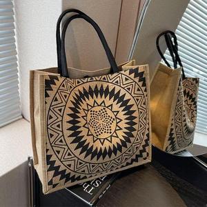 Bolsa de compras de yute hecha a mano con asas de cuerda de algodón duraderas - Product Image 4