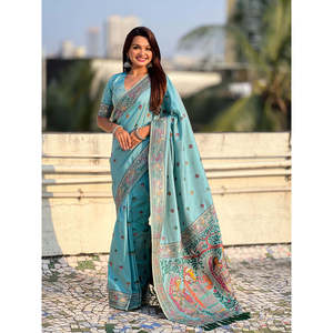 Sari de Seda Baluchari Azul Marino con Tejido Zari de Elite Weaves para Bodas, 650g, en Stock - Product Image 6