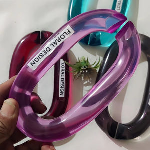 Chaîne en résine sur mesure de haute qualité pour décoration murale, maillons de chaîne en résine colorés pour décoration murale suspendue. - Product Image 1