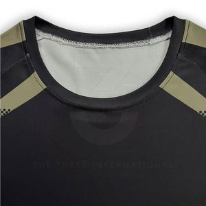 Camiseta Deportiva de Alto Rendimiento para Hombre, de Secado Rápido, Spandex/Poliéster, con Paneles Laterales de Malla Transpirable para Correr y Hacer Ejercicio - Product Image 3